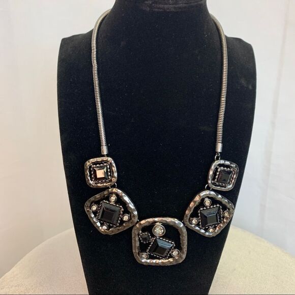BLACK and dark silver square gem jewel rhinestone costume jewellery necklace - Picture 6 of 8